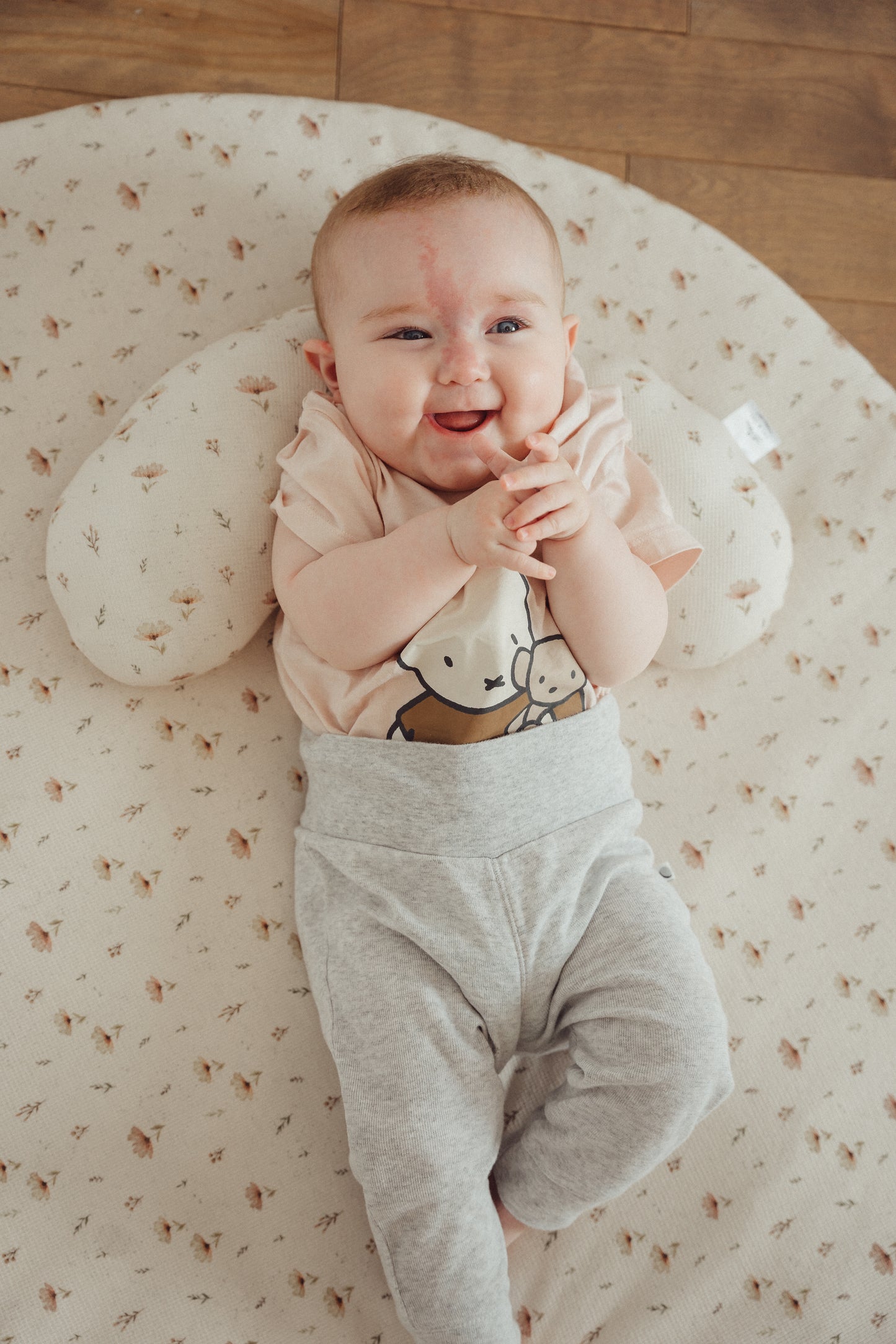 Coussin tummy time imparfait