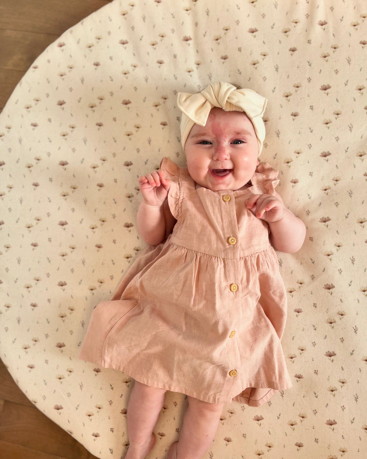 Beige play mat